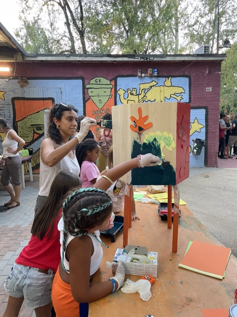 Laboratorio di pittura collettiva della struttura di La granita
